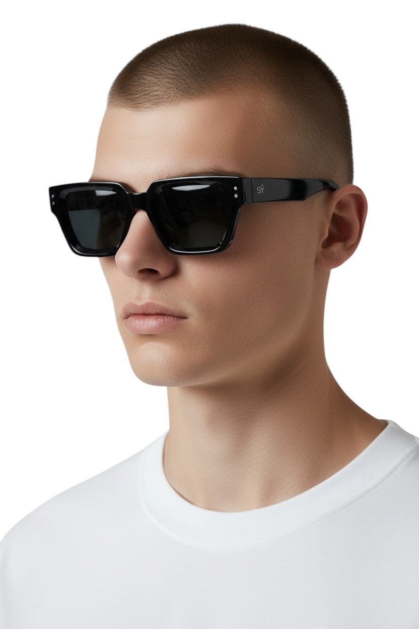 Icon - Astro Black